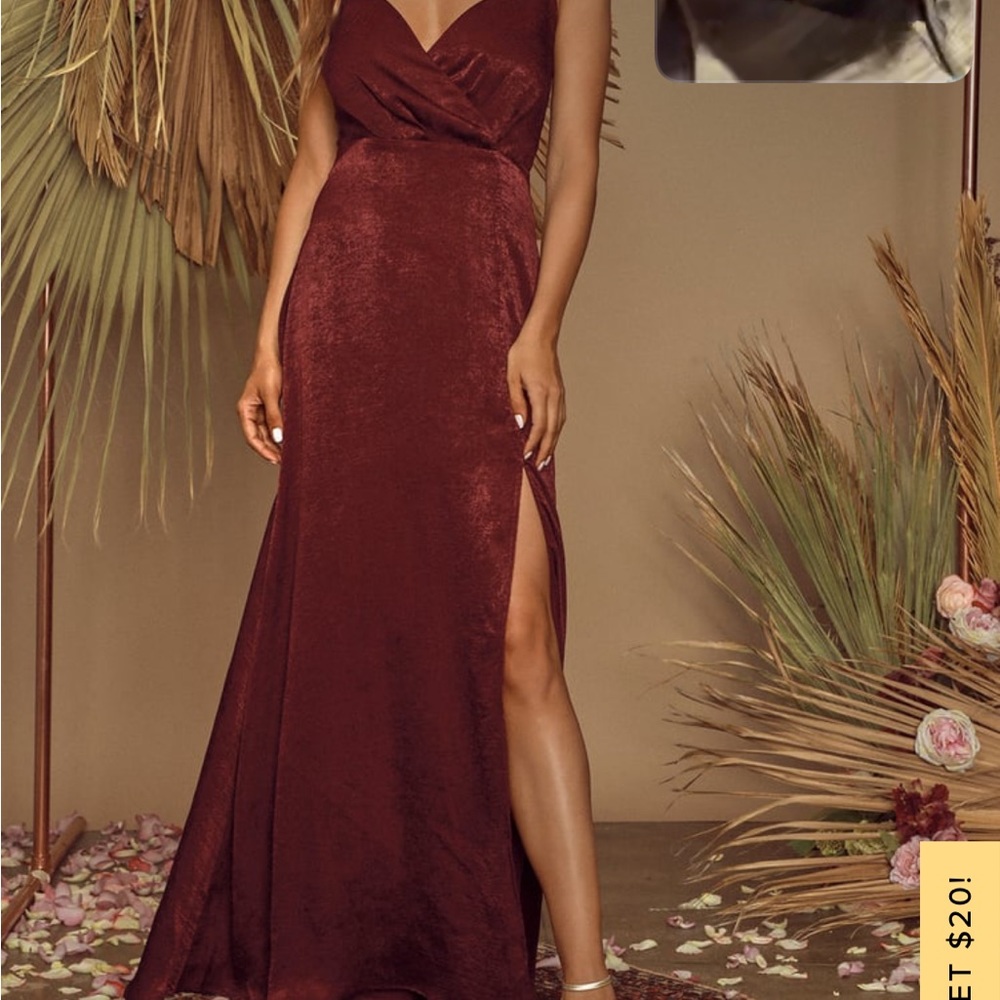 Lulus maroon maxi dress size medium